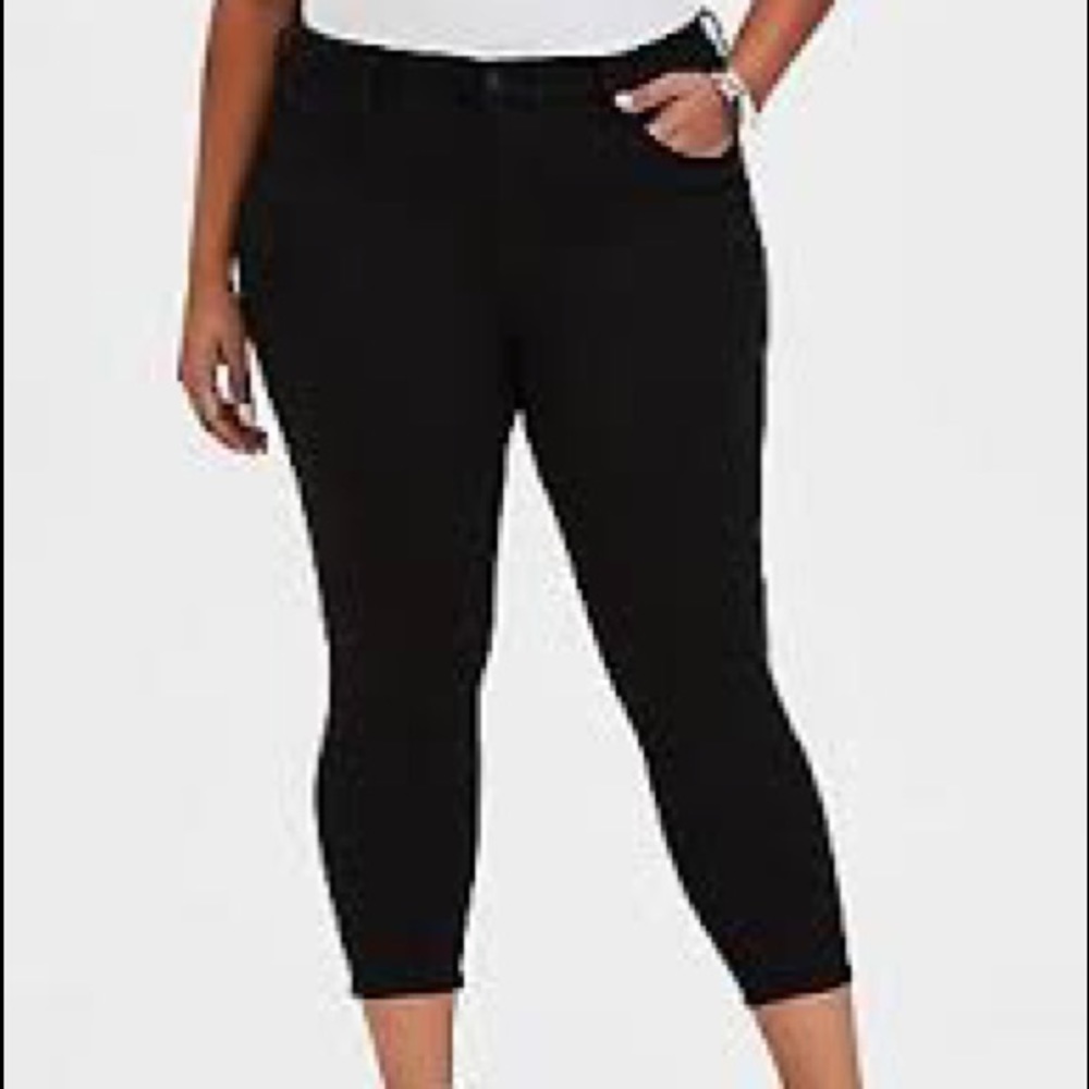3 PAIRS ALL NWOT Torrid and American Eagle Plus Size Jeans